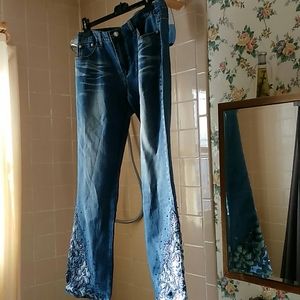 NWOT MG Exoticism Embellished Jeans